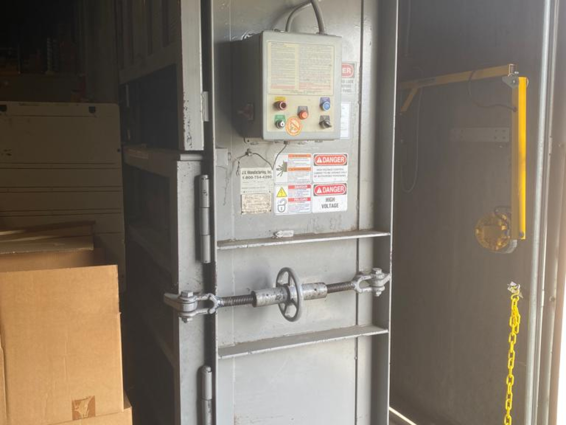 JV MACHINERY VERTICAL BALE PRESS