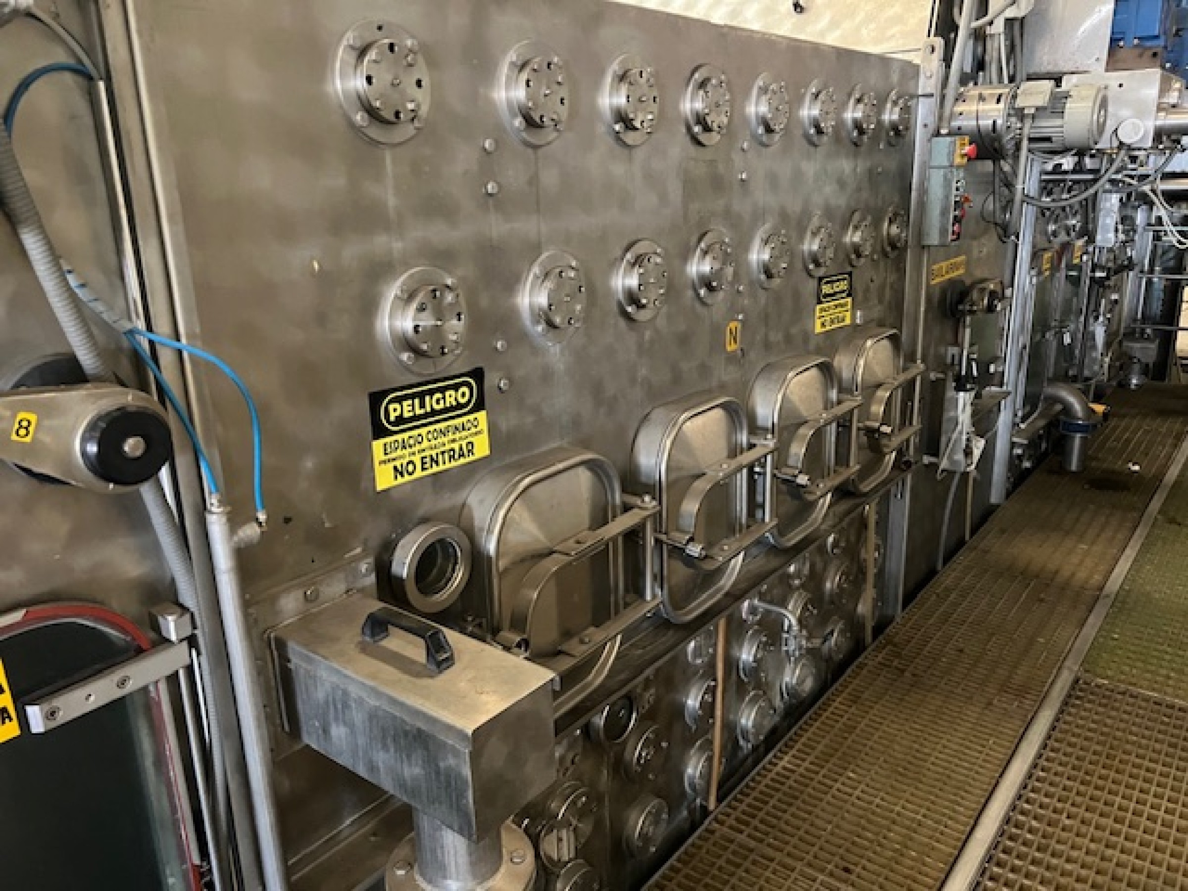 WEAVING, DYEING, AND FINISHING MACHINERY & EQUIPMENT