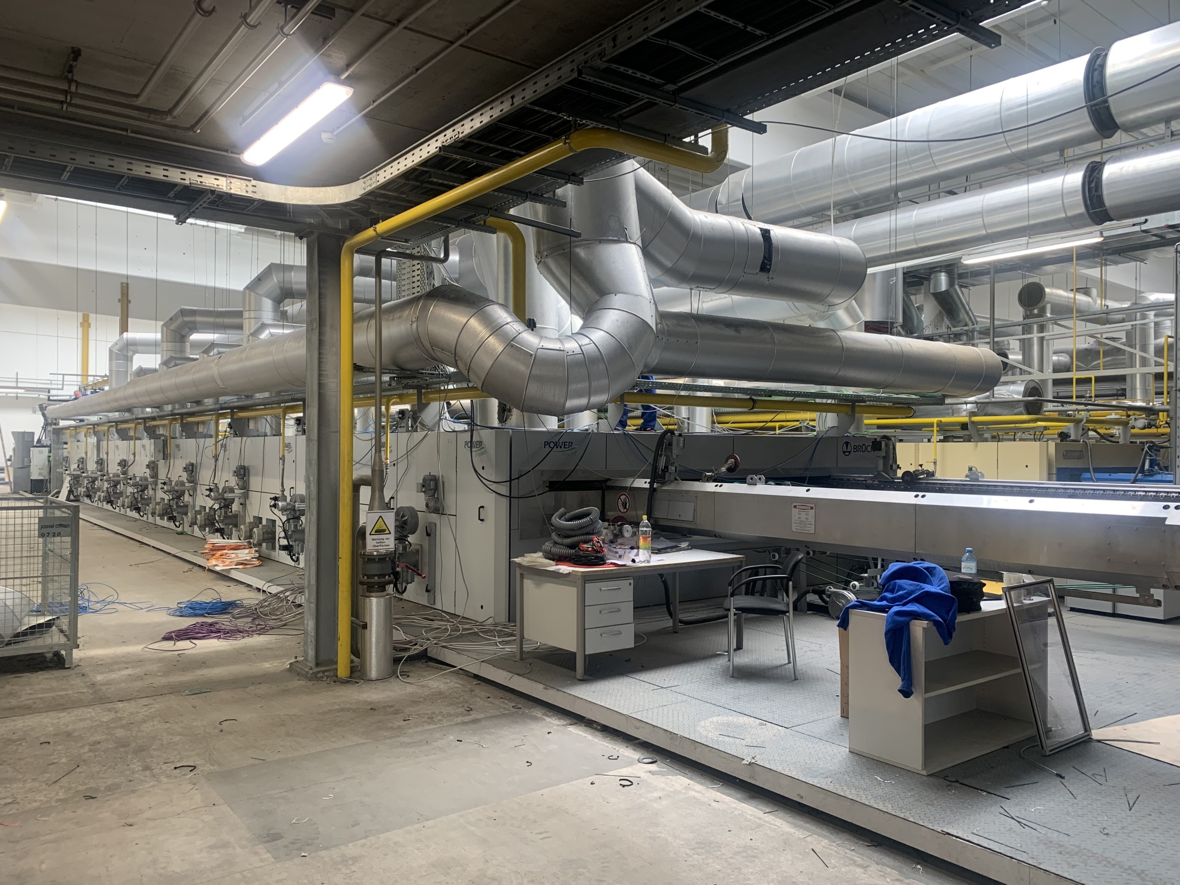 LIKE NEW 4.2-meter 2018 Brueckner Stenter Frame