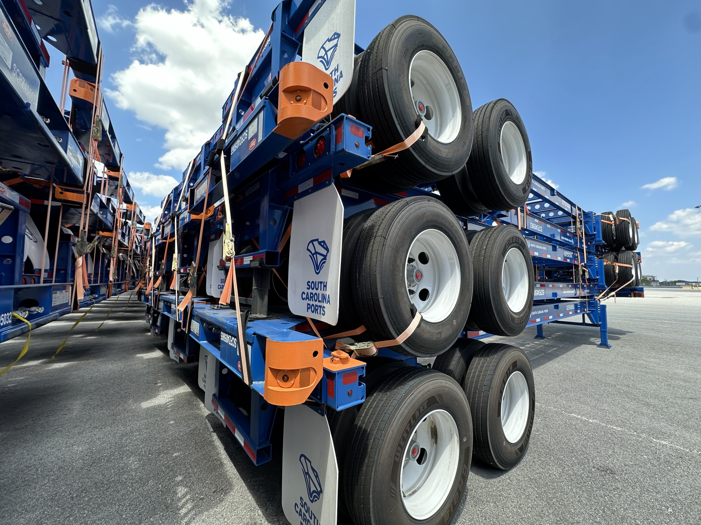 (2300) Thaco Special Vehicles 40-ft Trailer Chassis