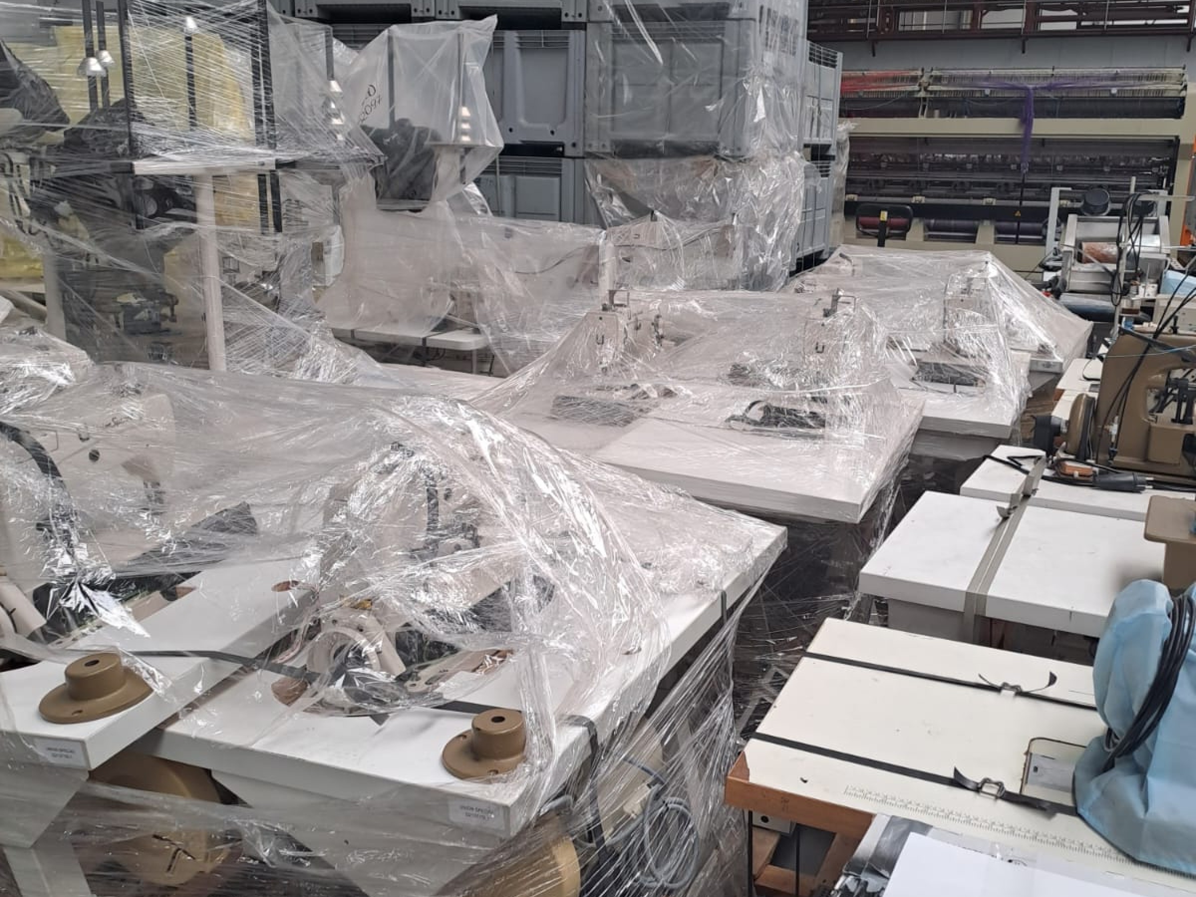 (LOT) Juki and Union Special Heavy-Gauge Sewing Machines