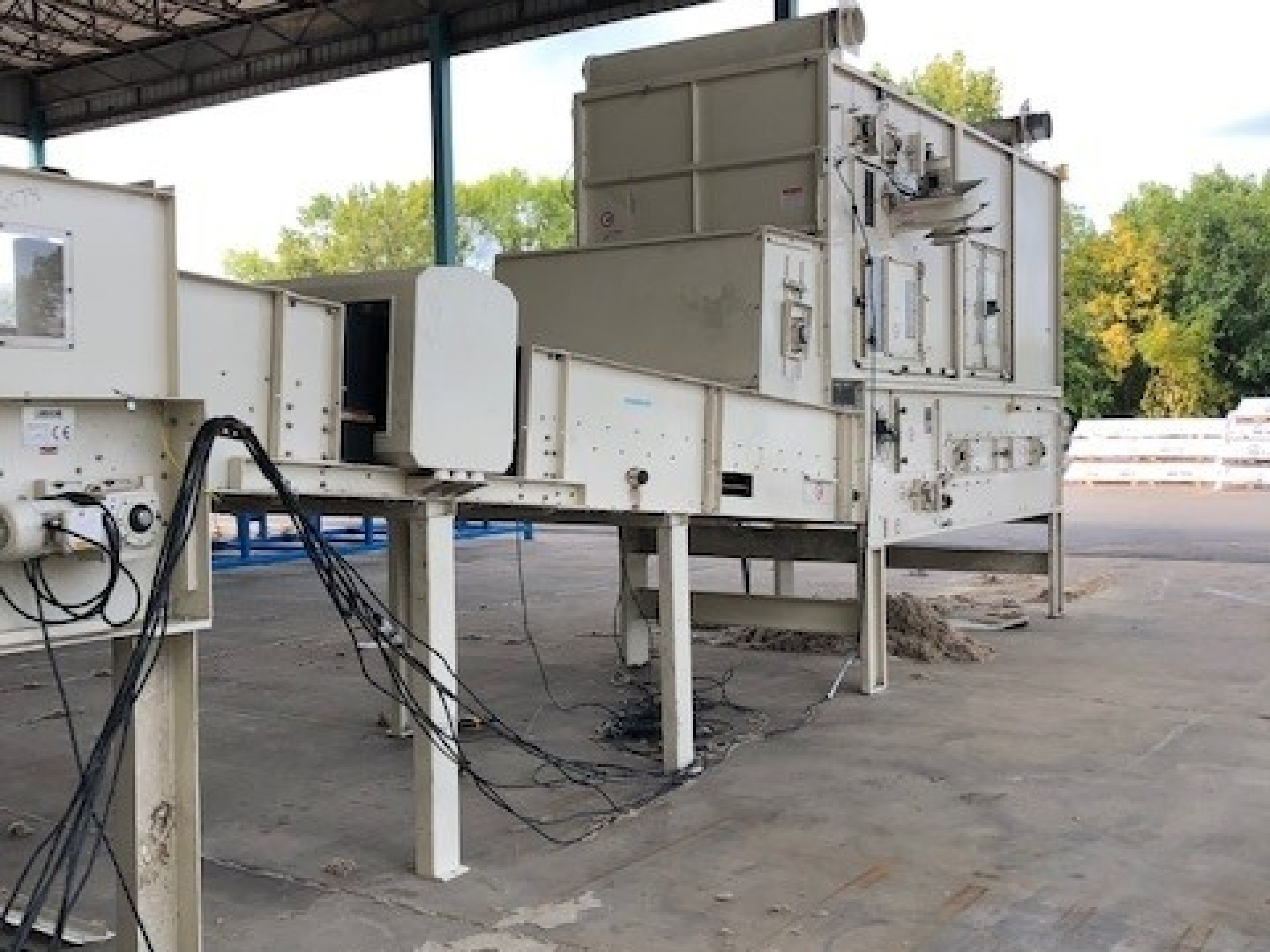 LAROCHE FEEDER AND CONVEYOR LINE