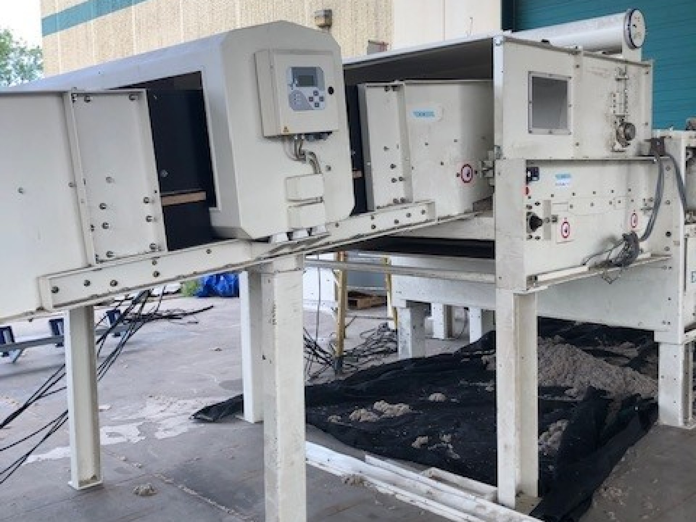 LAROCHE FEEDER AND CONVEYOR LINE