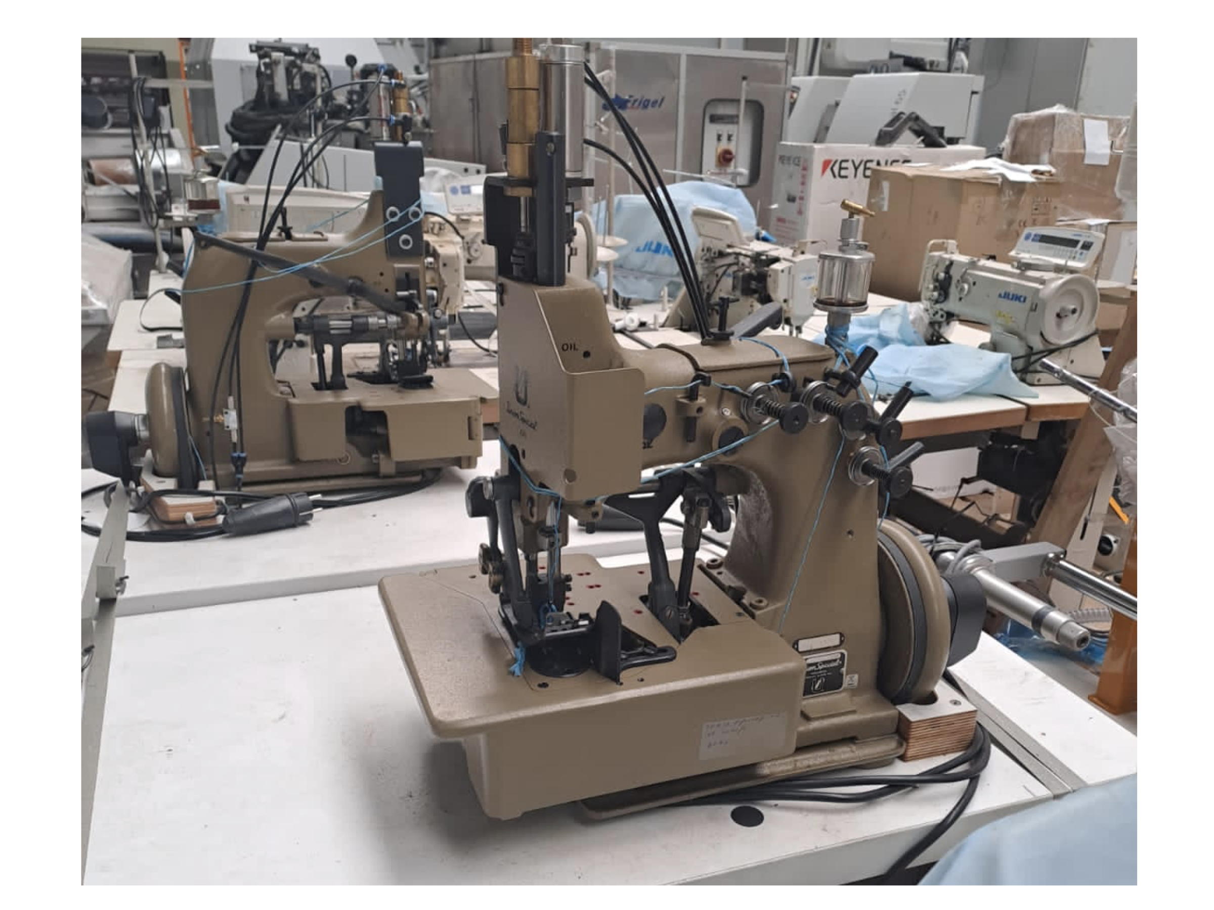 (LOT) Juki and Union Special Heavy-Gauge Sewing Machines