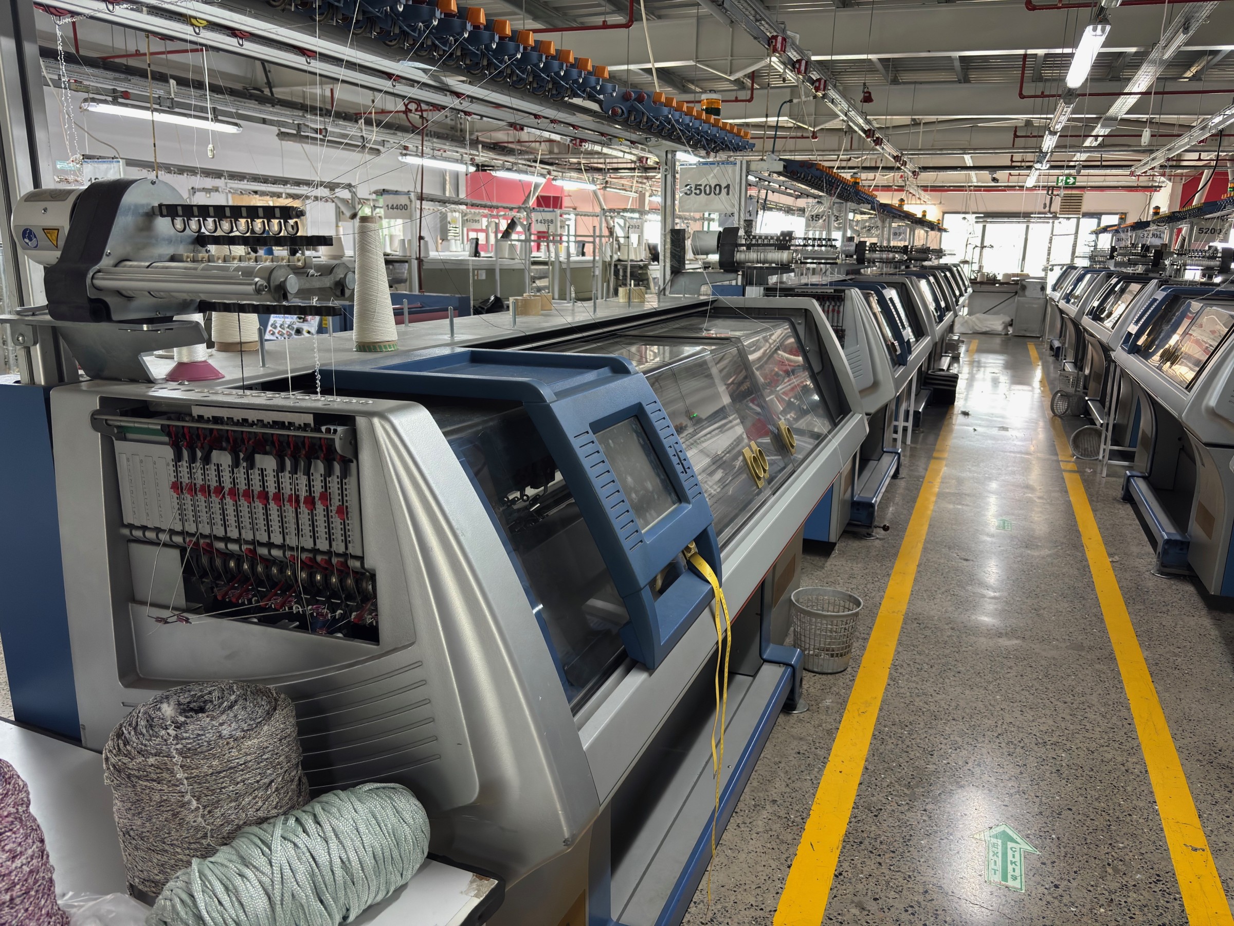 STOLL & SHIMA SEIKI FLAT BED KNITTING MACHINES